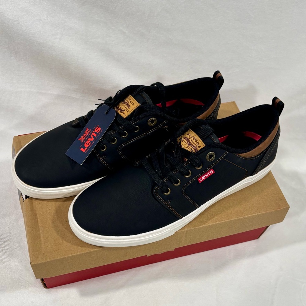 Levi’s Men’s Alpine Waxed Lace Up Sneakers Black Tan Size 10(Medium Width)